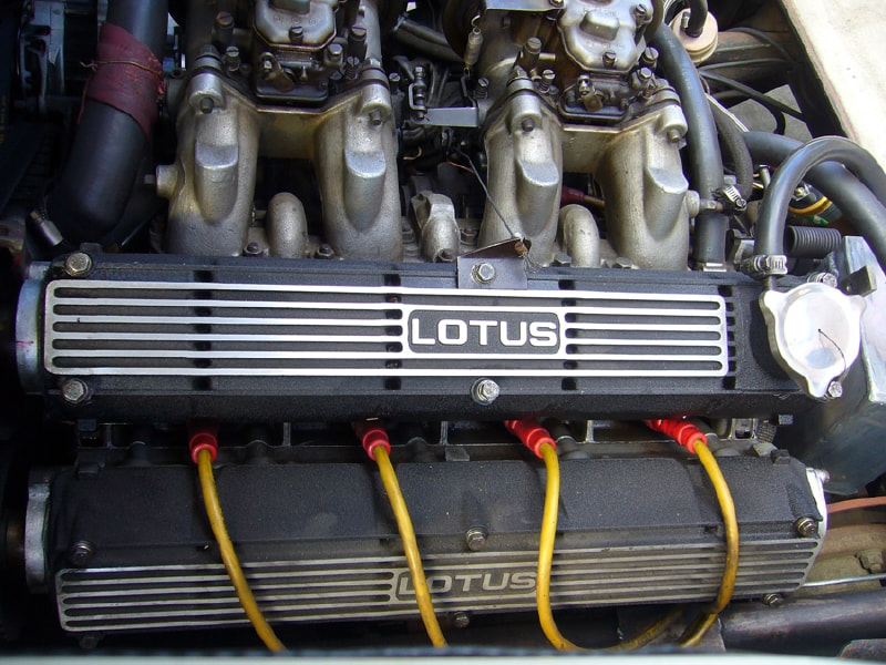 Lotus Esprit S1 【イオタガレージ】